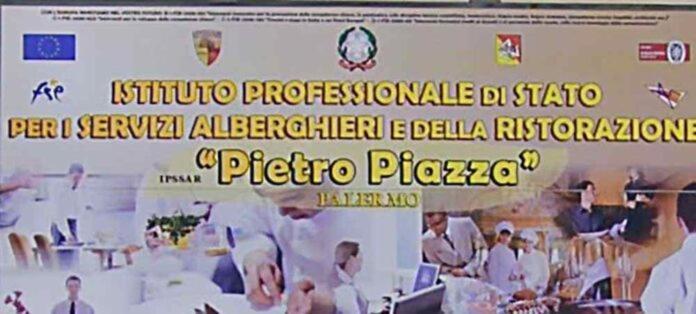 Apartament Dimora Di Maury A Due Passi Dai Trasporti E Da Ballaro Palermo Exterior photo